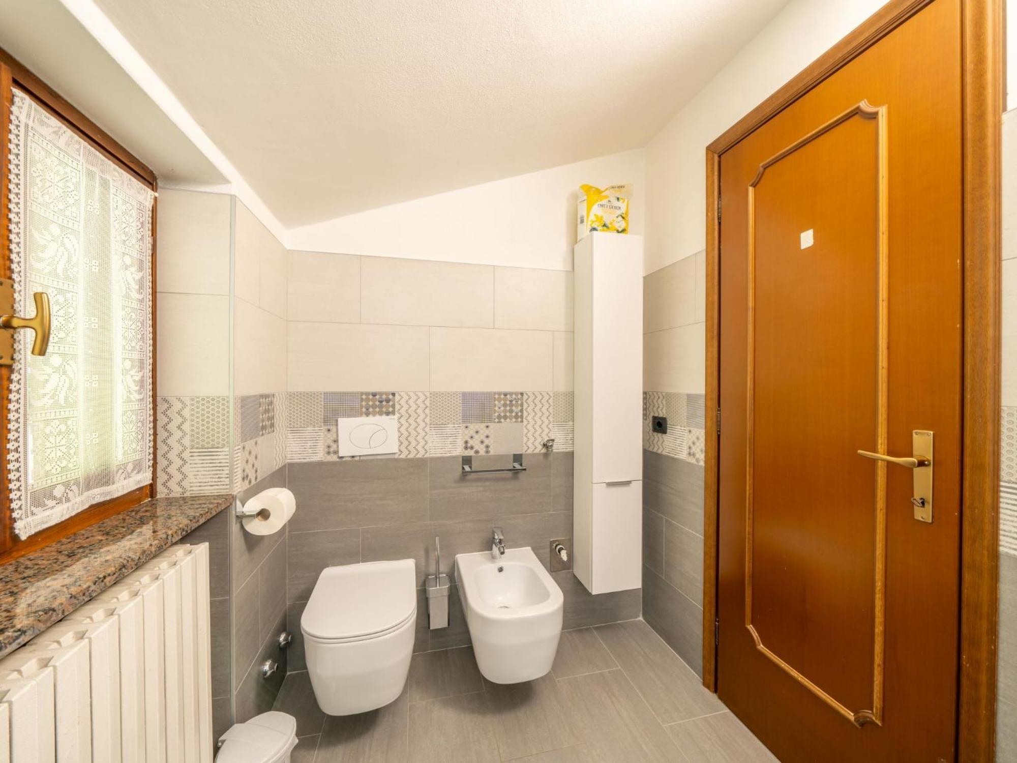 Apartment Tondo-2 By Interhome Castelveccana Ngoại thất bức ảnh
